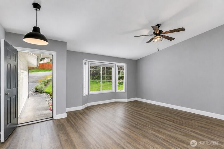 Property Photo:  8618  74th Drive NE  WA 98270 