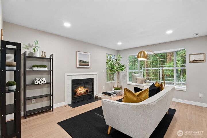 Property Photo: 13514 NE 89th Court WA 98052