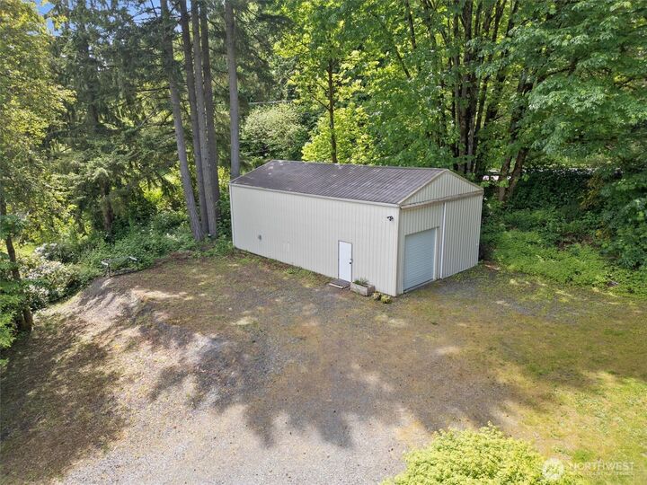 Property Photo:  16100 SE 113th Place  WA 98059 