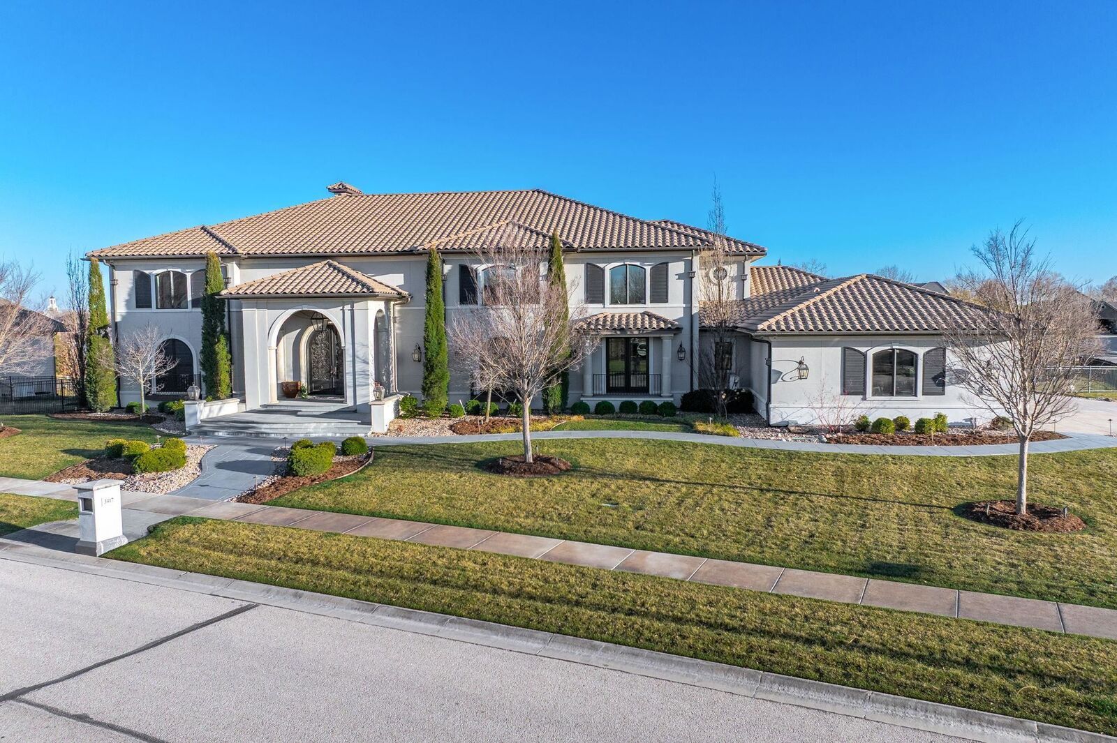 Property Photo:  3417 W Crystal Beach St  KS 67204 