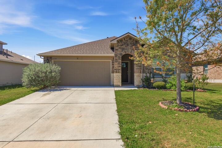 Property Photo: 1328 Almond Creek TX 78155