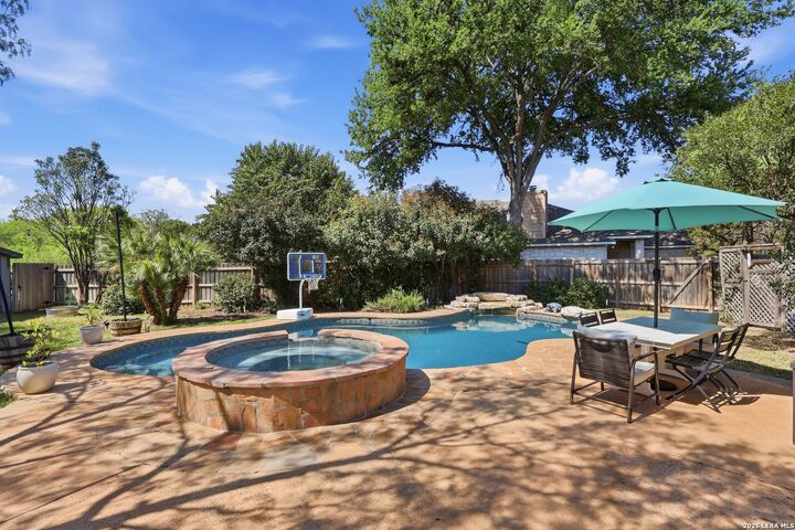 Property Photo: 12703 Holly Cedar TX 78023