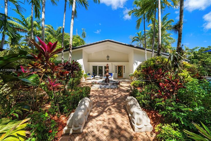 Property Photo:  269 Cranwood Dr  FL 33149 