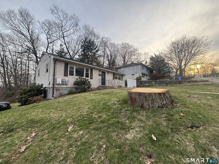 Property Photo:  117 Arden Road  CT 06708 