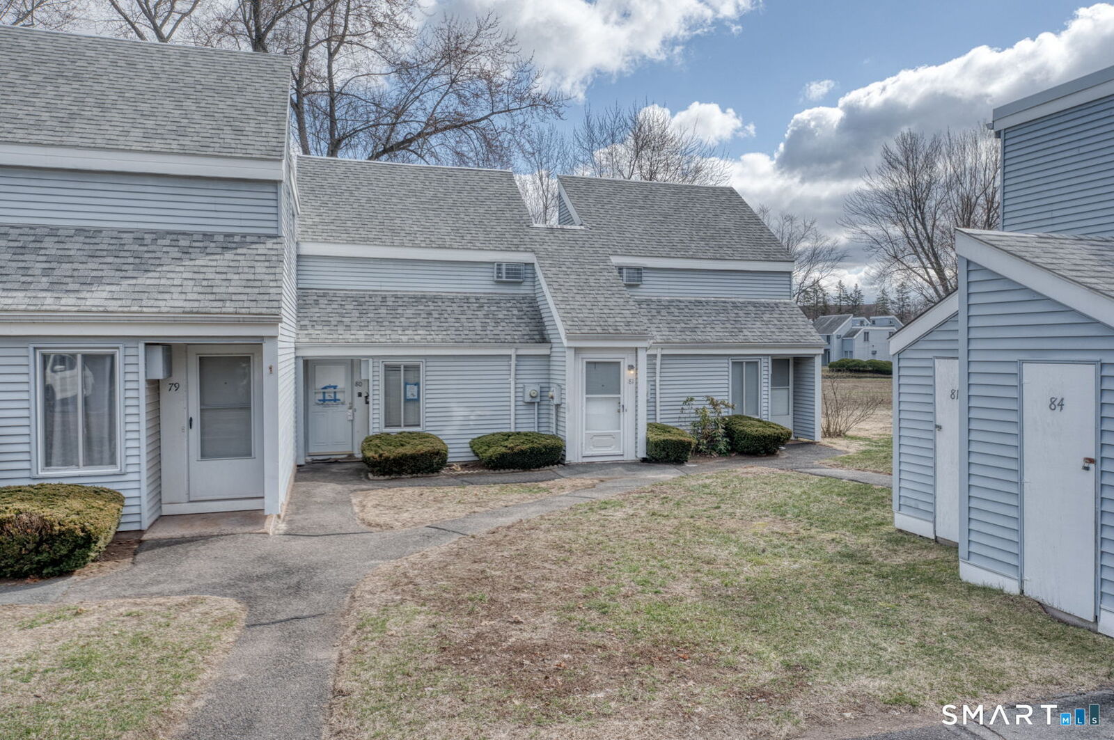 Property Photo:  82 Cinnamon Springs 82  CT 06074 