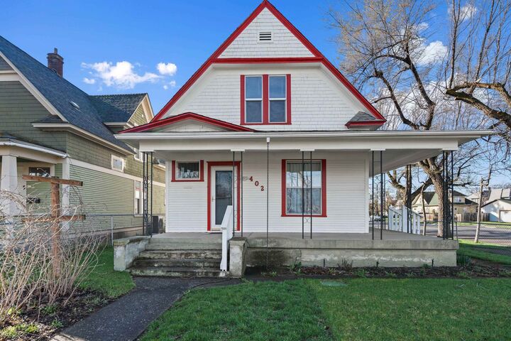 Property Photo:  402 E Ermina Ave  WA 99207 
