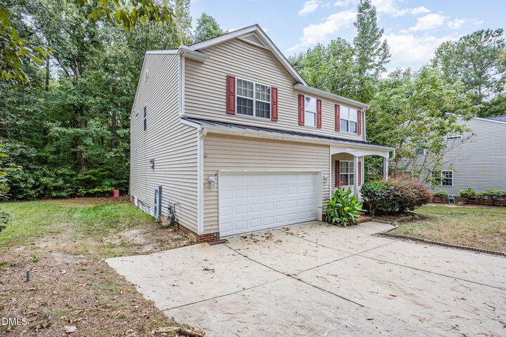 Property Photo:  170 River Hills Drive  NC 27527 