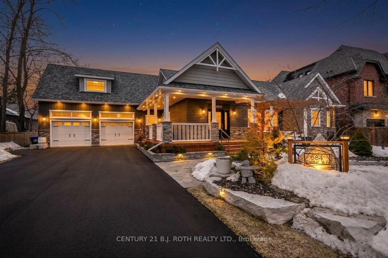 Property Photo:  684 Park Road  ON L9S 2E1 