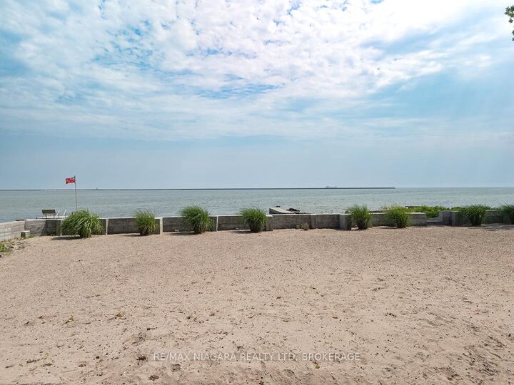 Property Photo: 101 Tennessee Avenue ON L3K 2R8