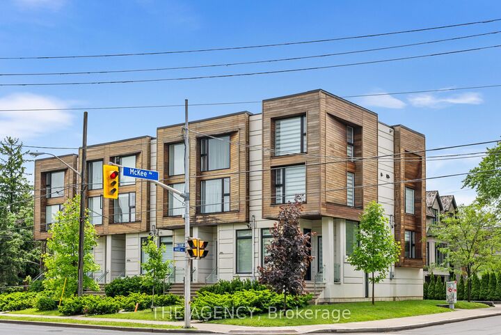 3062 Bayview Avenue — photo 1