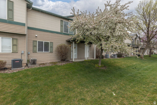 Property Photo: 824 E 760 N UT 84404