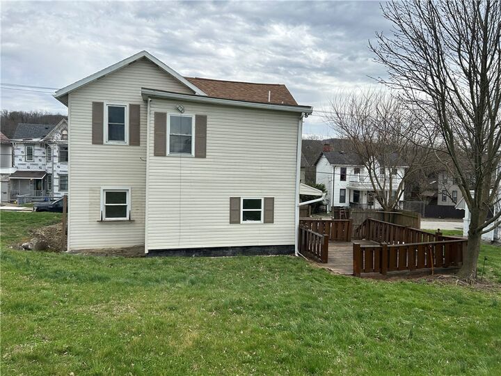 Property Photo:  241 E Fairview Ave  PA 15425 