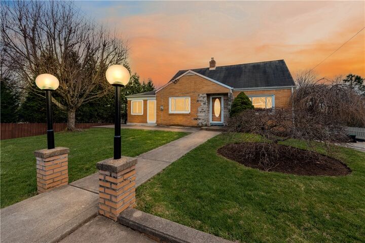 Property Photo:  120 Mildred Ln  PA 15116 