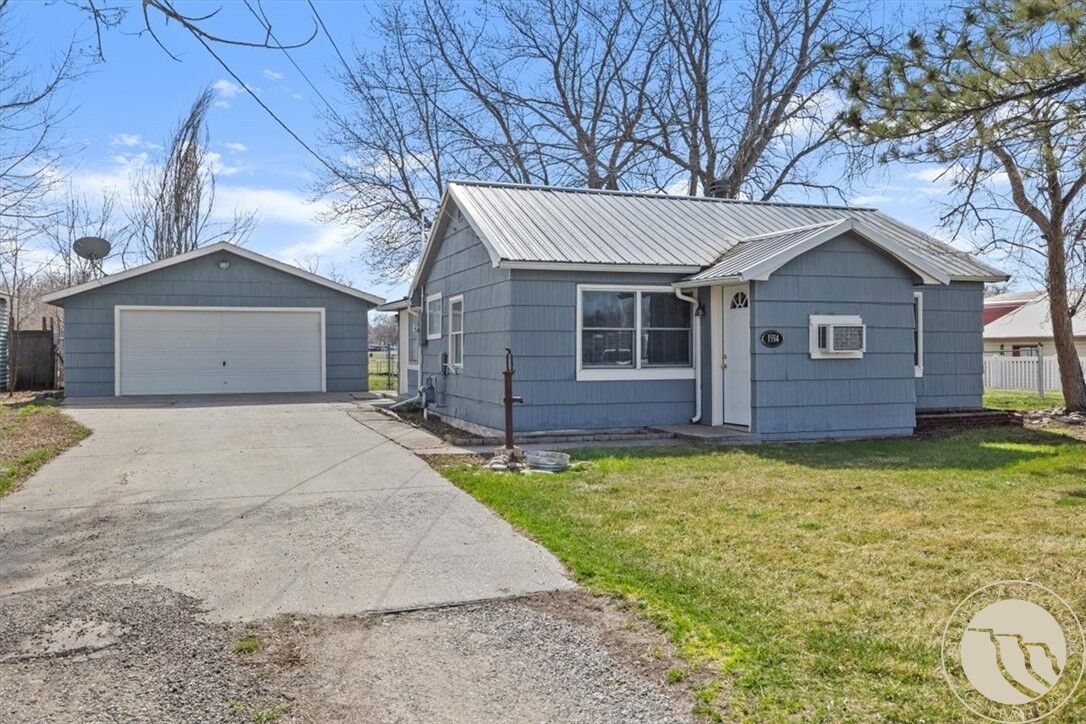 Property Photo:  1914 Sunrise Ave  MT 59101 
