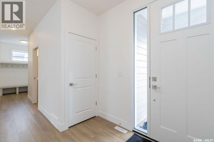 Property Photo:  150 Mazurek Crescent  SK S7V 1S1 