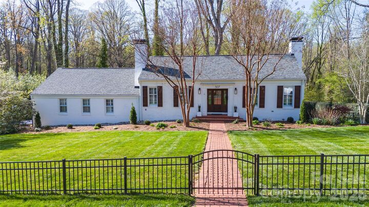 Property Photo:  507 Riverside Drive  NC 28655 