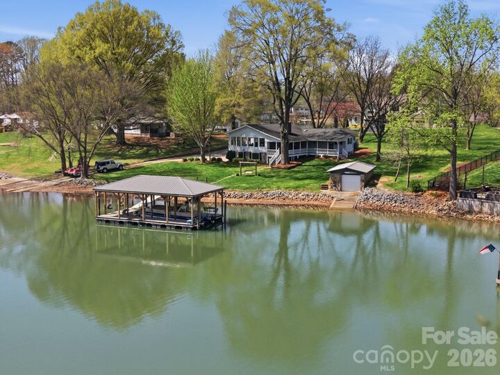 Property Photo: 3832 Swanson Road NC 28673