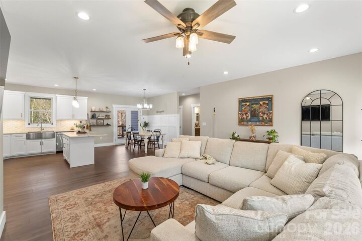 Property Photo: 126 Doe Path Circle NC 28638