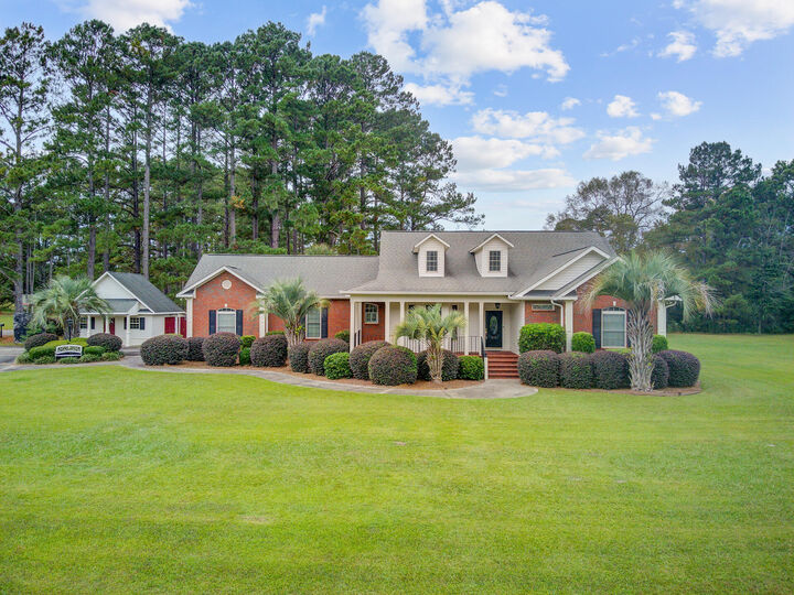 Property Photo: 101 Fairway Court SC 29477
