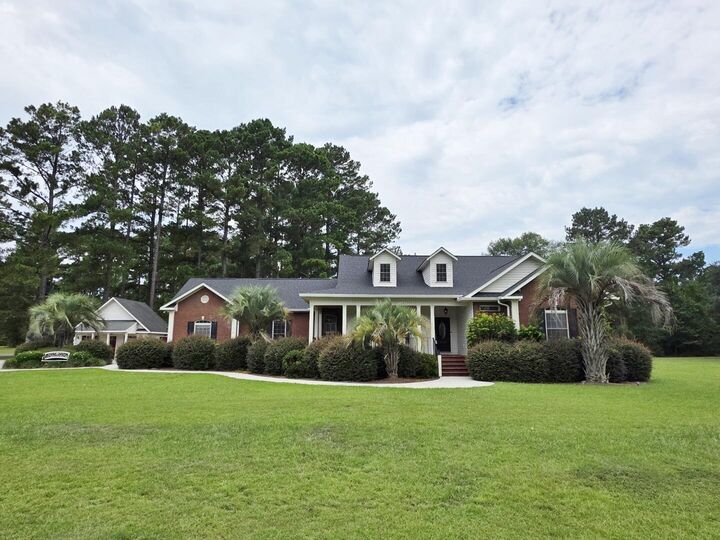 Property Photo:  101 Fairway Court  SC 29477 