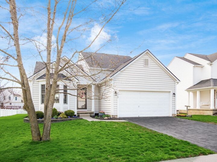 Property Photo:  9360 Magnolia Way  OH 43146 