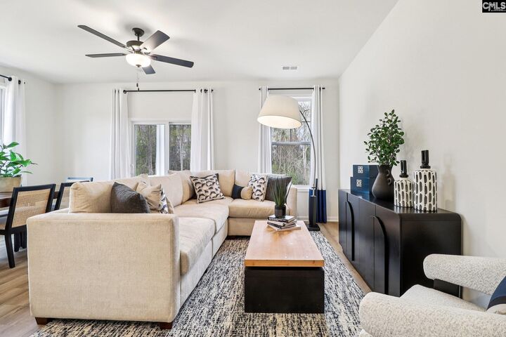 Property Photo:  2016 Armada  SC 29229 