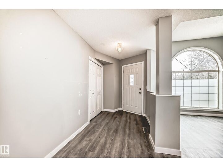 Property Photo: 784 Blackburn Pl SW AB T6W 1C7