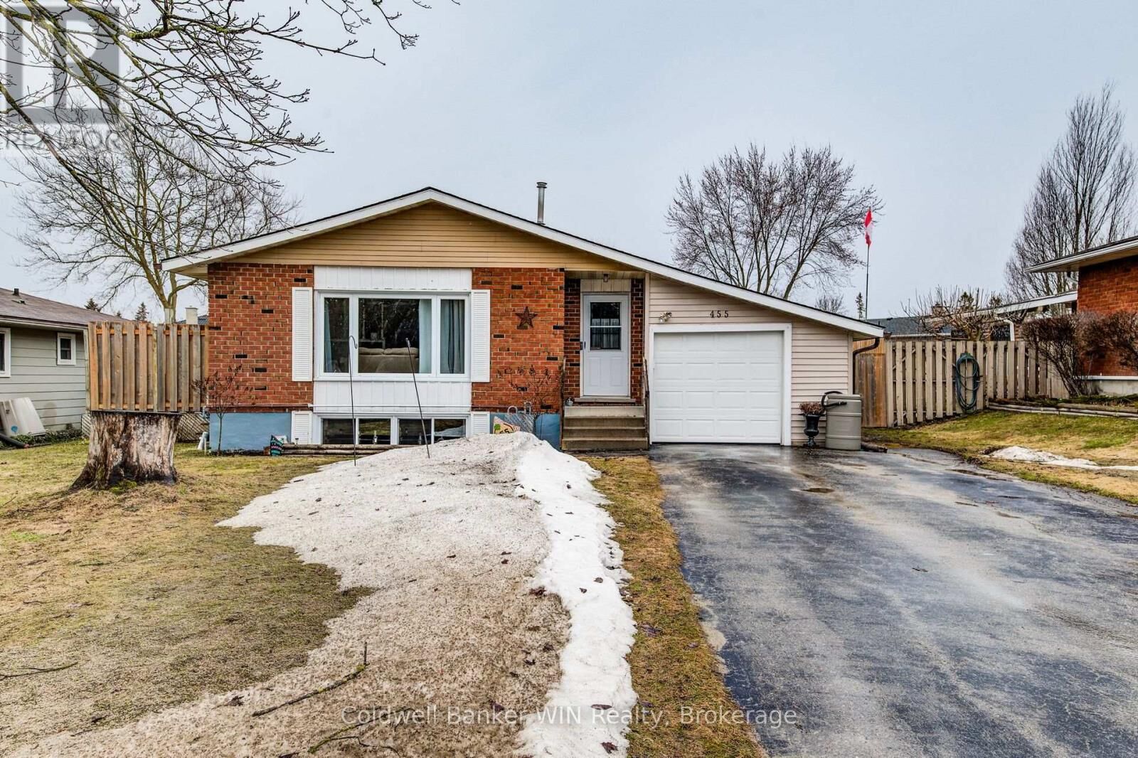 Photo de la propriété:  455 Albert Street  ON N0G 2L2 