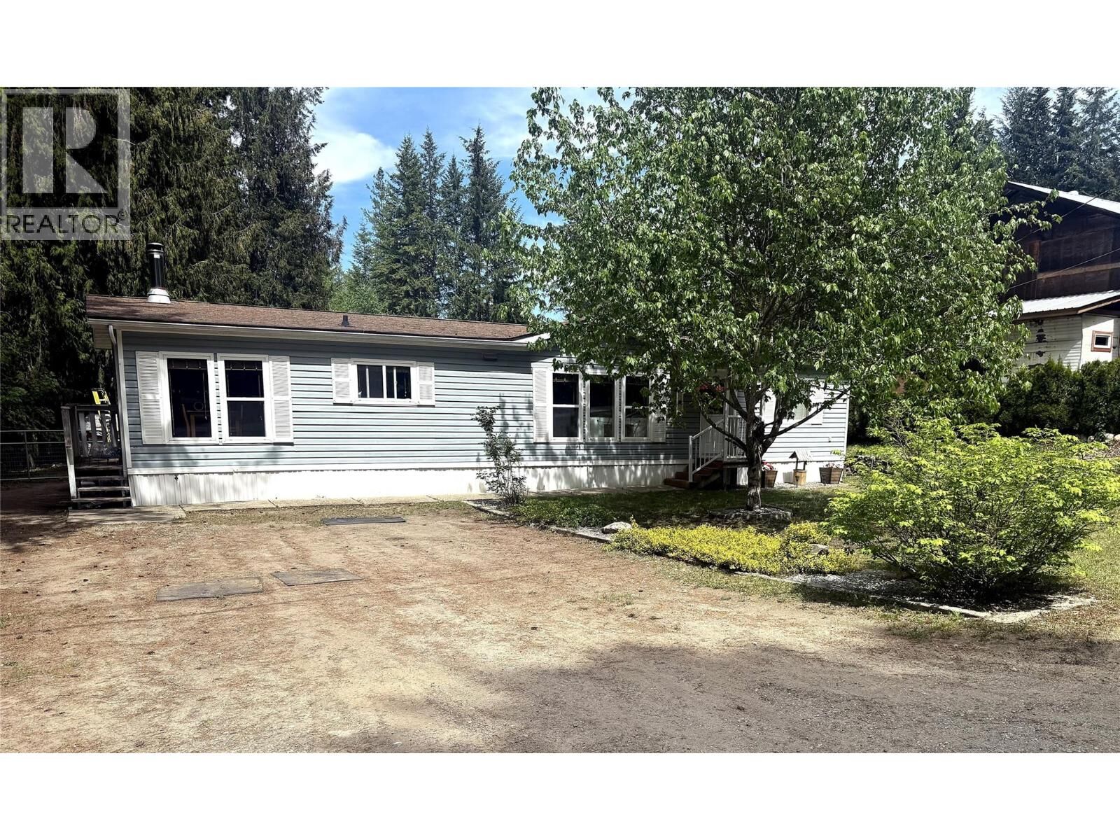 Property Photo: 19 West Poirier Road BC V0E 2K0