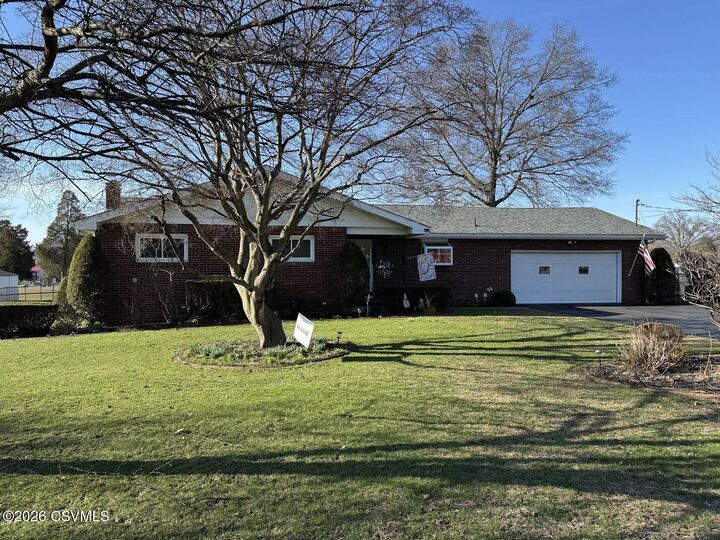 Property Photo: 117 Valley View Drive PA 18635