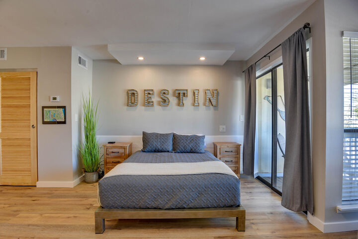 Property Photo:  775 Gulf Shore Drive 8254  FL 32541 