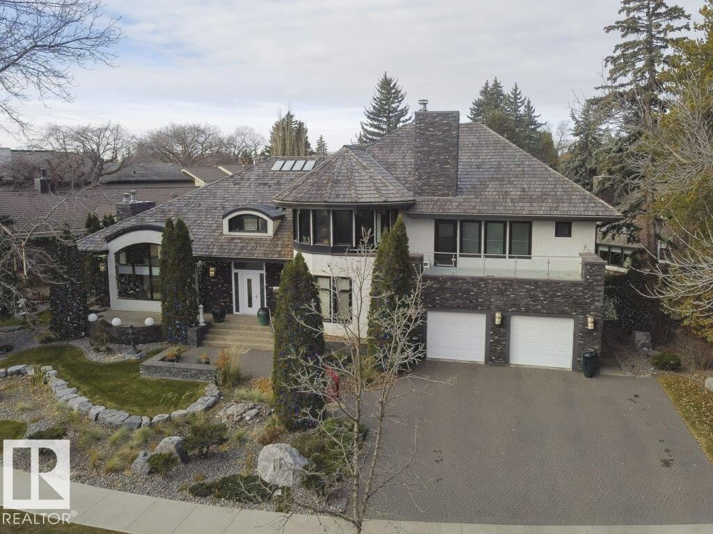 Property Photo:  11 Wellington Crescent NW  AB T5N 3V2 