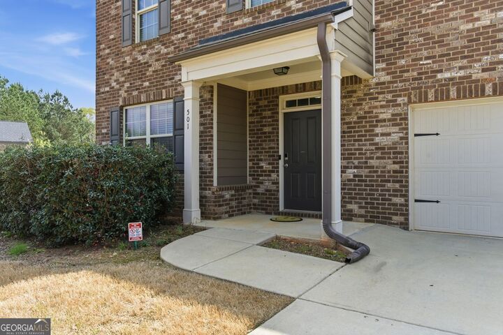Property Photo:  501 Plumb Branch Court  GA 30253 