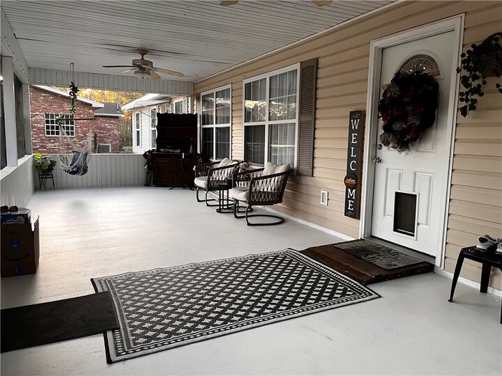 Property Photo: 1365 Ballfield Road GA 31543