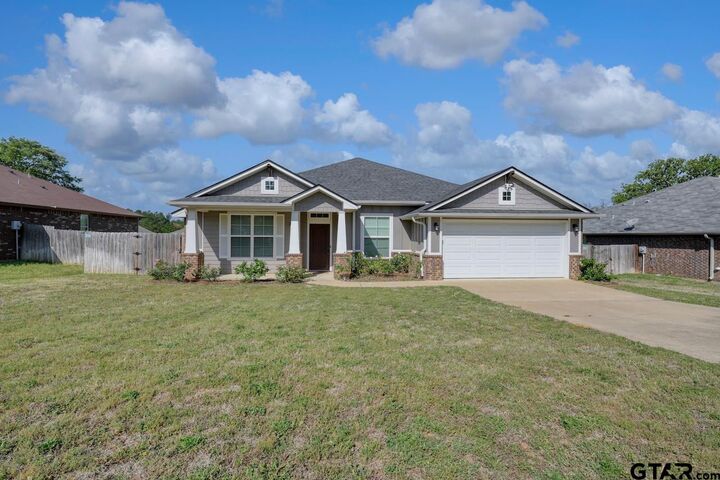Property Photo:  500 Asher Lane  TX 75771 