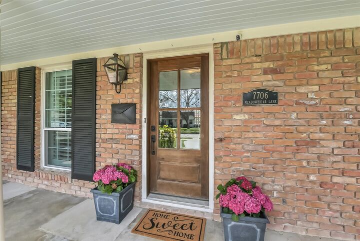 Property Photo:  7706 Meadowbriar Lane  TX 77063 