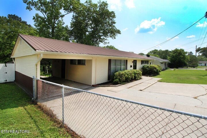 Property Photo:  119 Briar Rd  TN 37830 