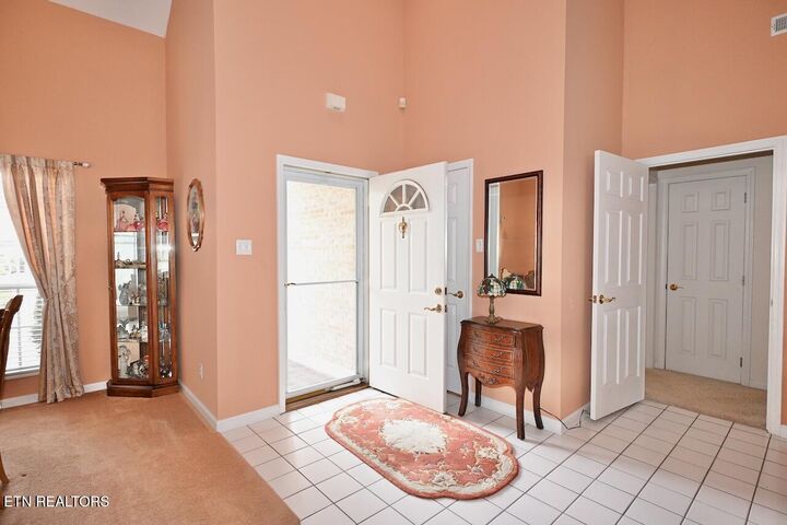 Property Photo:  258 Royal Oaks Drive  TN 37801 