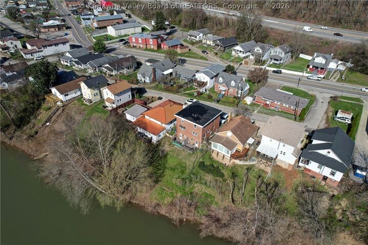 Property Photo:  122 Arlington Avenue  WV 25302 