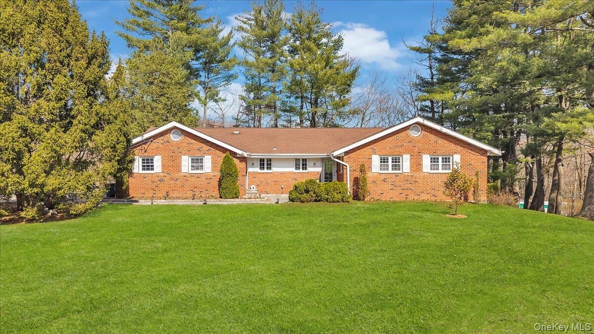 Property Photo:  47 Willow Drive  NY 10510 