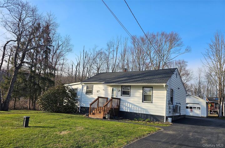 Property Photo:  1110 Nys Route 211 W  NY 10940 