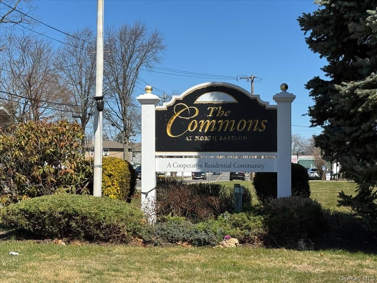 Property Photo:  11 Edmunton E5  NY 11703 