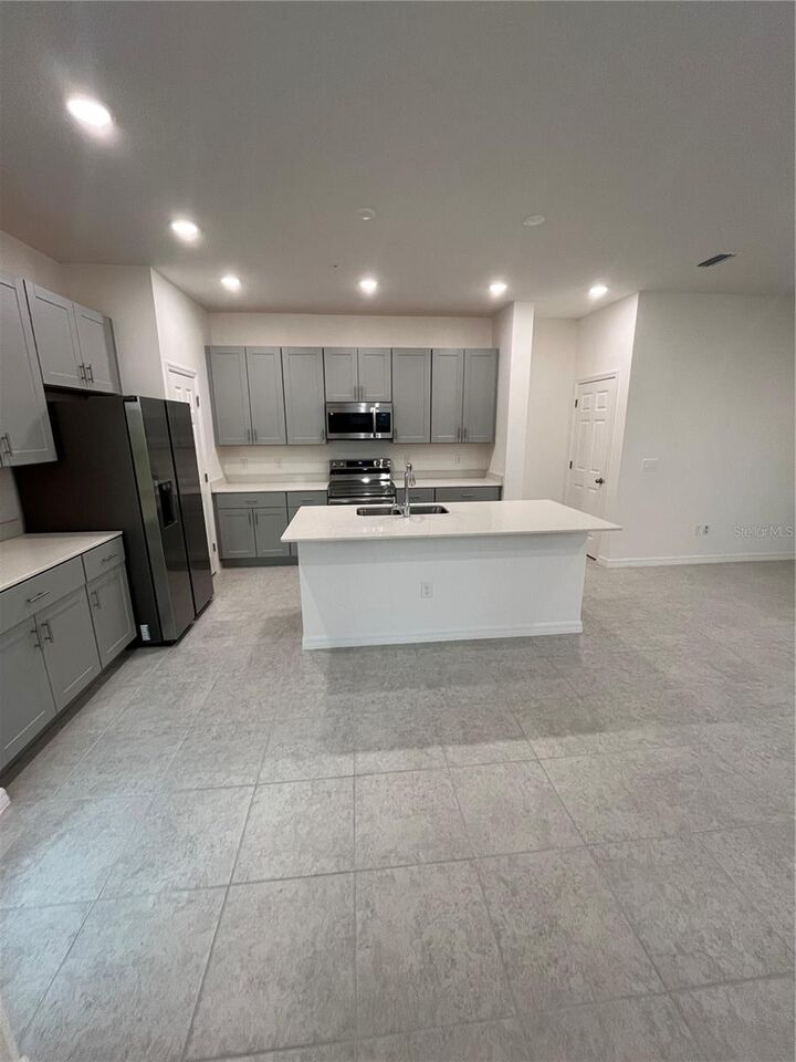Property Photo:  1500 Silver Lining Way  FL 32703 