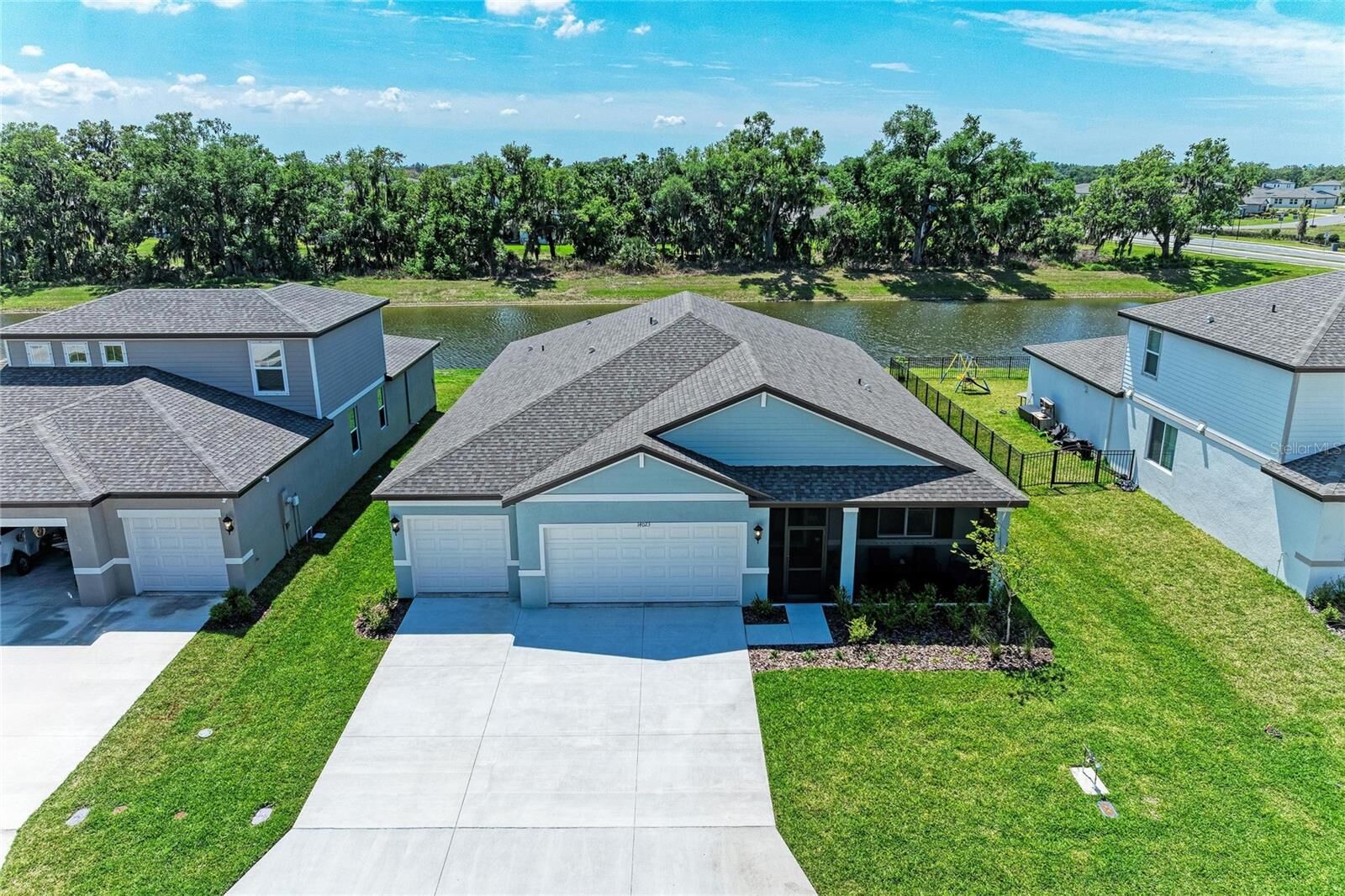 Property Photo:  14023 Kelly Park Court  FL 34219 