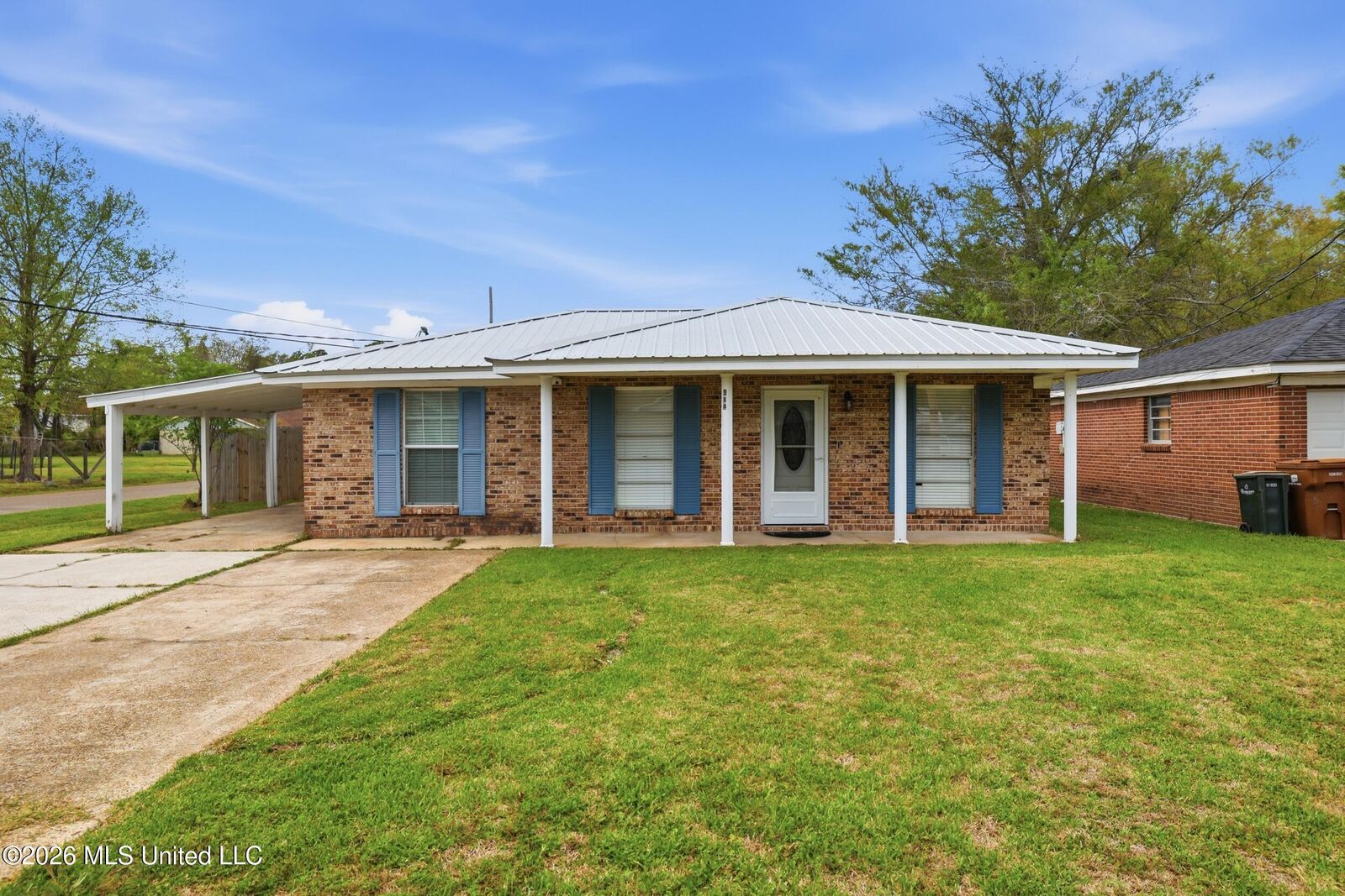 Property Photo:  402 Eighth Street  MS 39560 