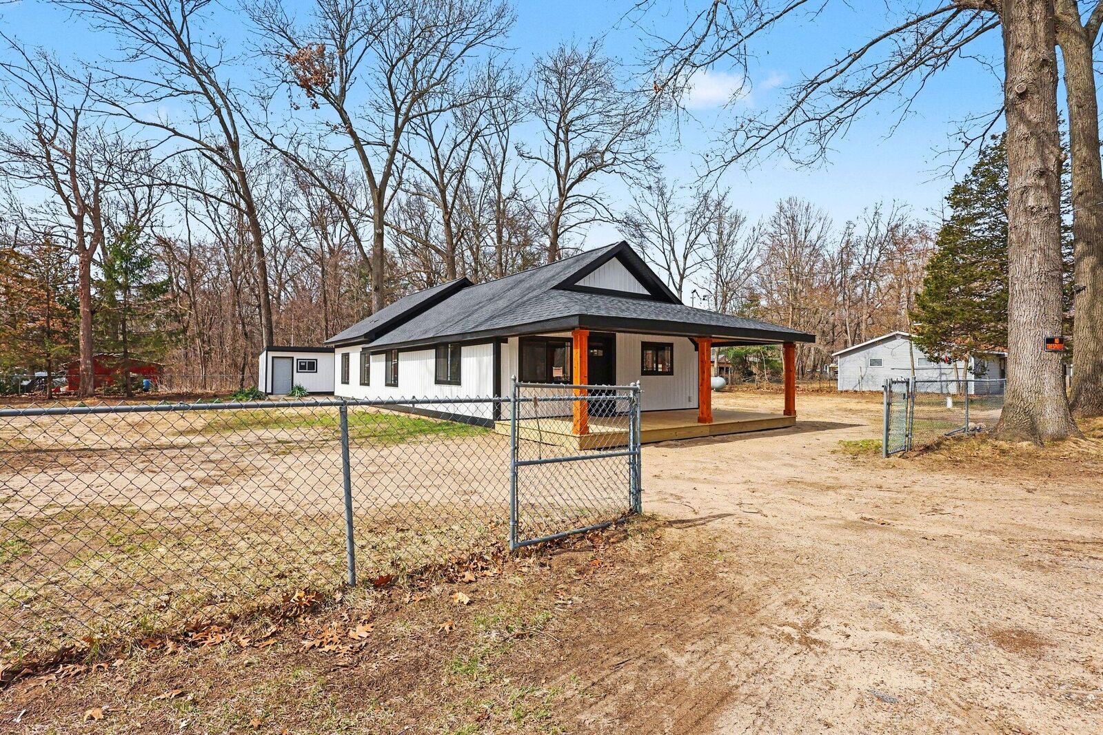 Property Photo:  908 Grove Street  MI 49450 