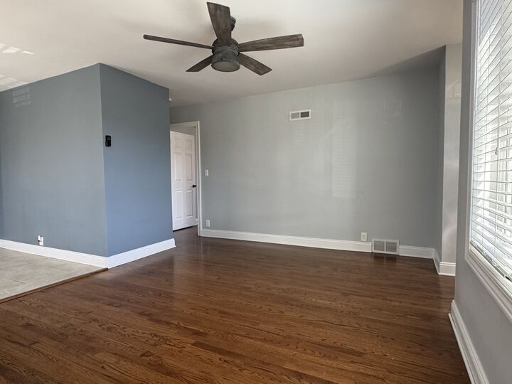 Property Photo: 2436 Spruce Street IL 60171