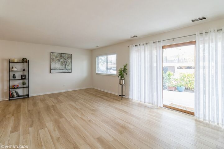 Property Photo: 3110 Pheasant Creek Drive 110 IL 60062