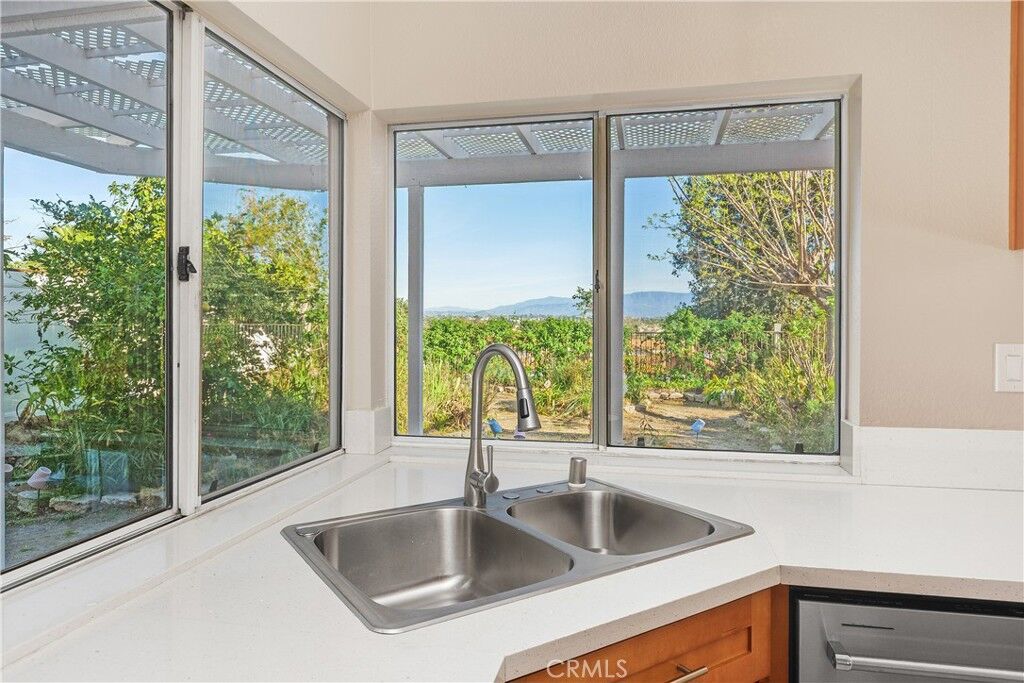 Property Photo:  39600 Glenwood Court  CA 92563 
