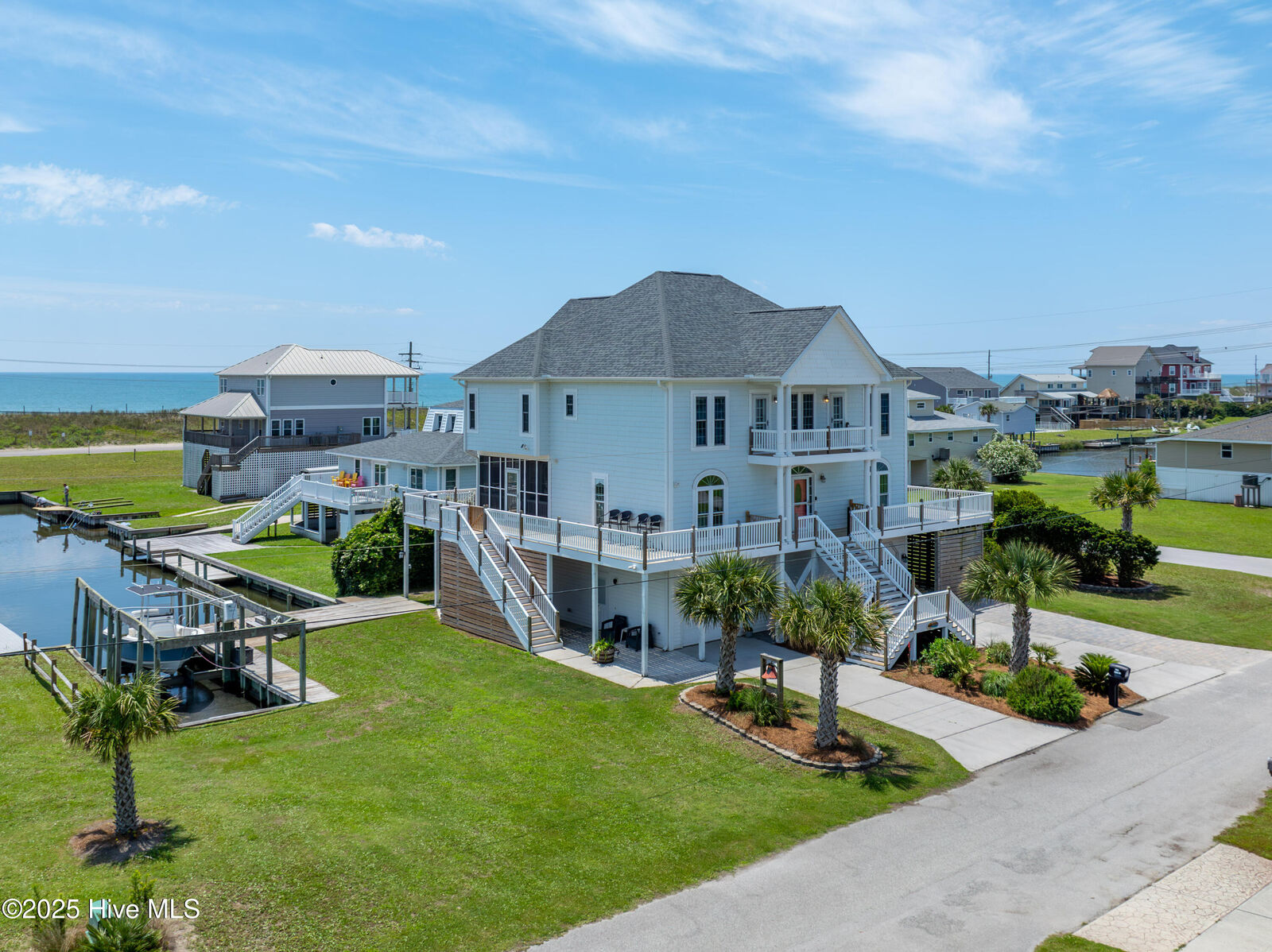 Property Photo:  306 Marina Way  NC 28460 